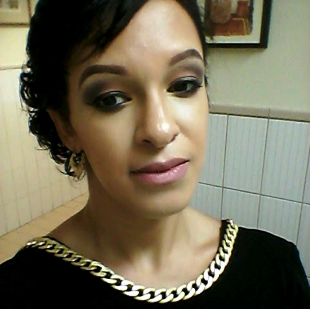 Meet your Posher, Lilian